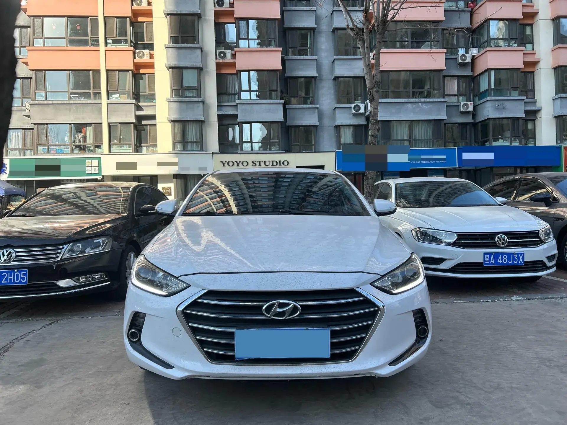2018 HYUNDAI ELANTRA thumbnail 2