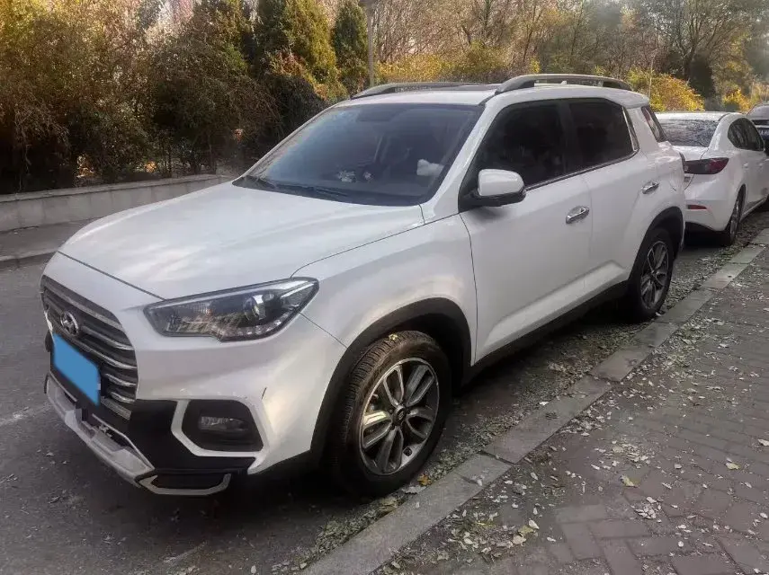2019 HYUNDAI IX35 view 1