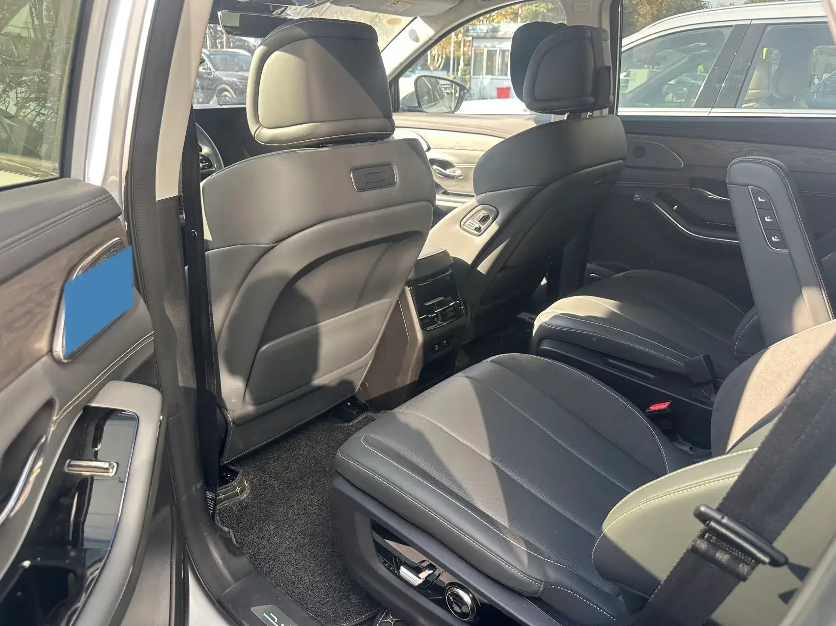 2025 JETOUR SHANHAI thumbnail 4