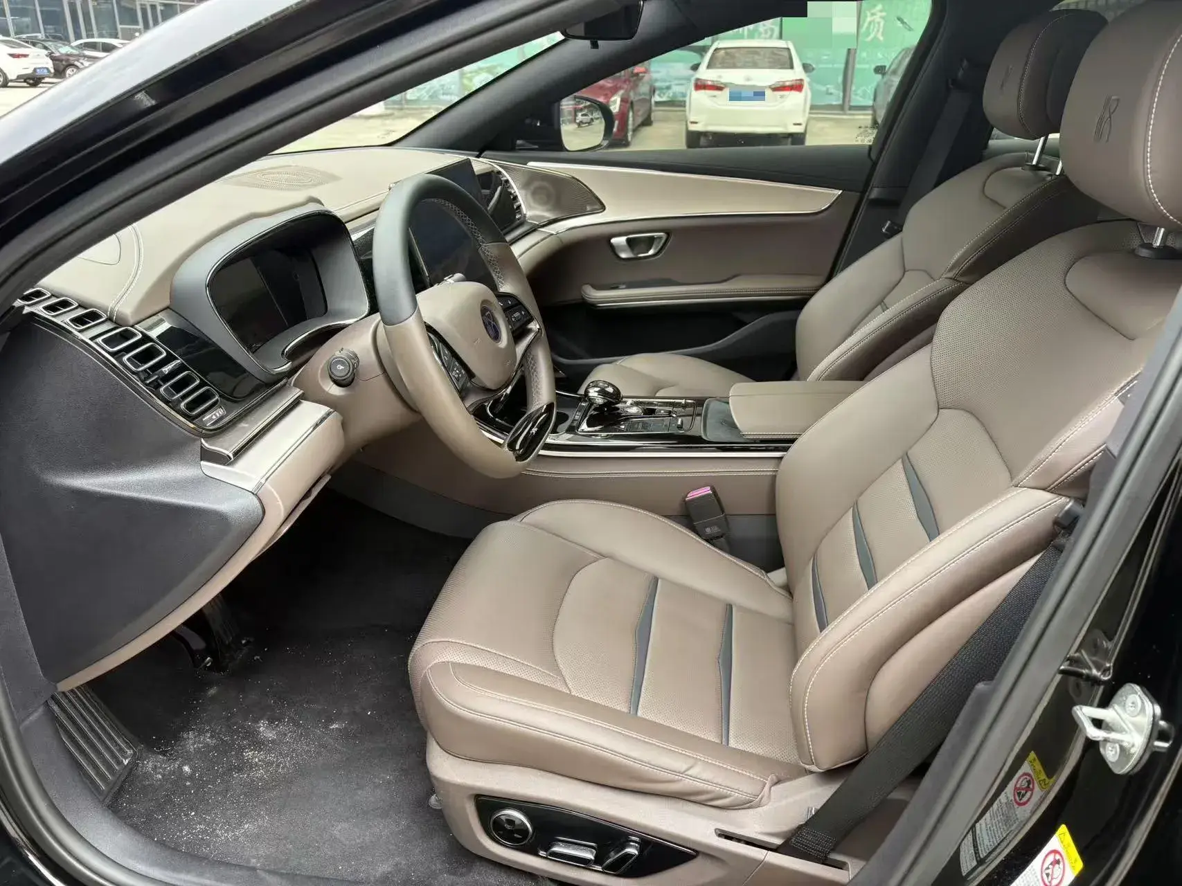 2021 BYD HAN thumbnail 3