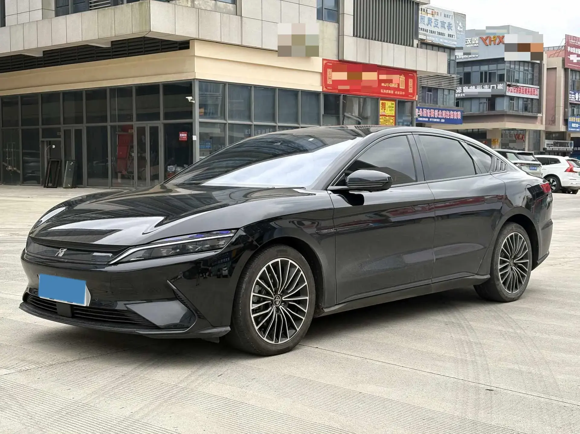 2021 BYD HAN view 1
