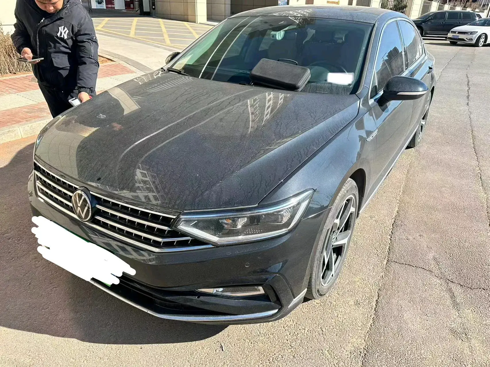 2023 VOLKSWAGEN MAGOTAN thumbnail 2