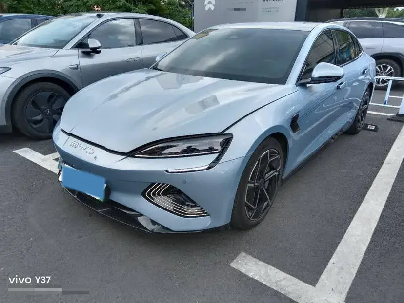 2023 BYD SEAL view 1