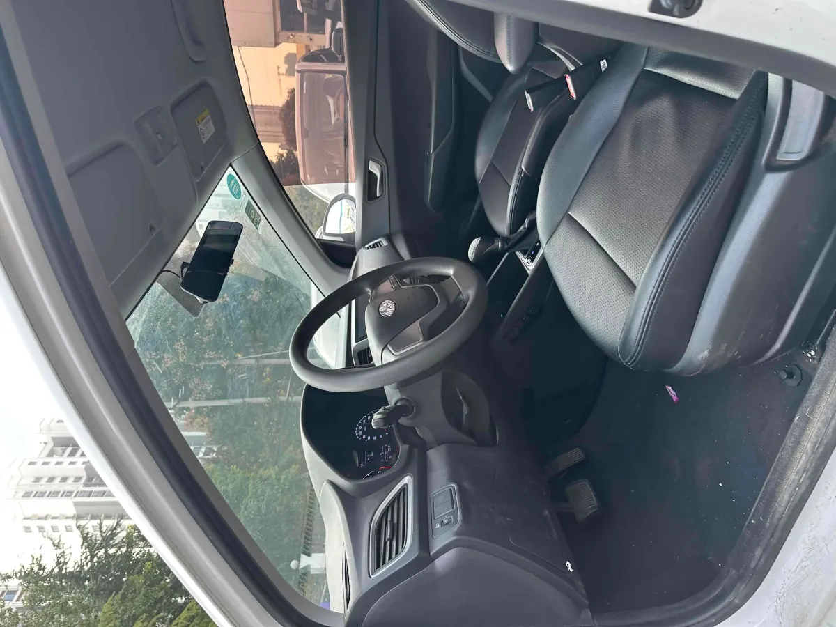 2017 Hyundai Verna RV 1.4L 100HP L4 6AT,autocango,china used car exporter,china ev exporter,chinese used car exporter,chinese used ev exporter