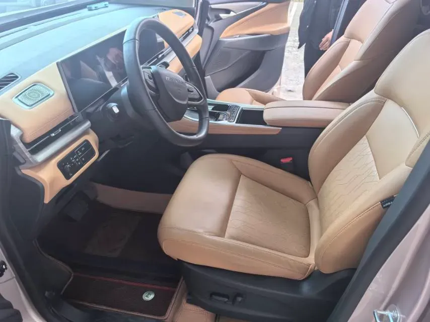 2025 MAXUS G50 PHEV 1.5L 98HP L4 1DHT PHEV,autocango,china used car exporter,china ev exporter,chinese used car exporter,chinese used ev exporter