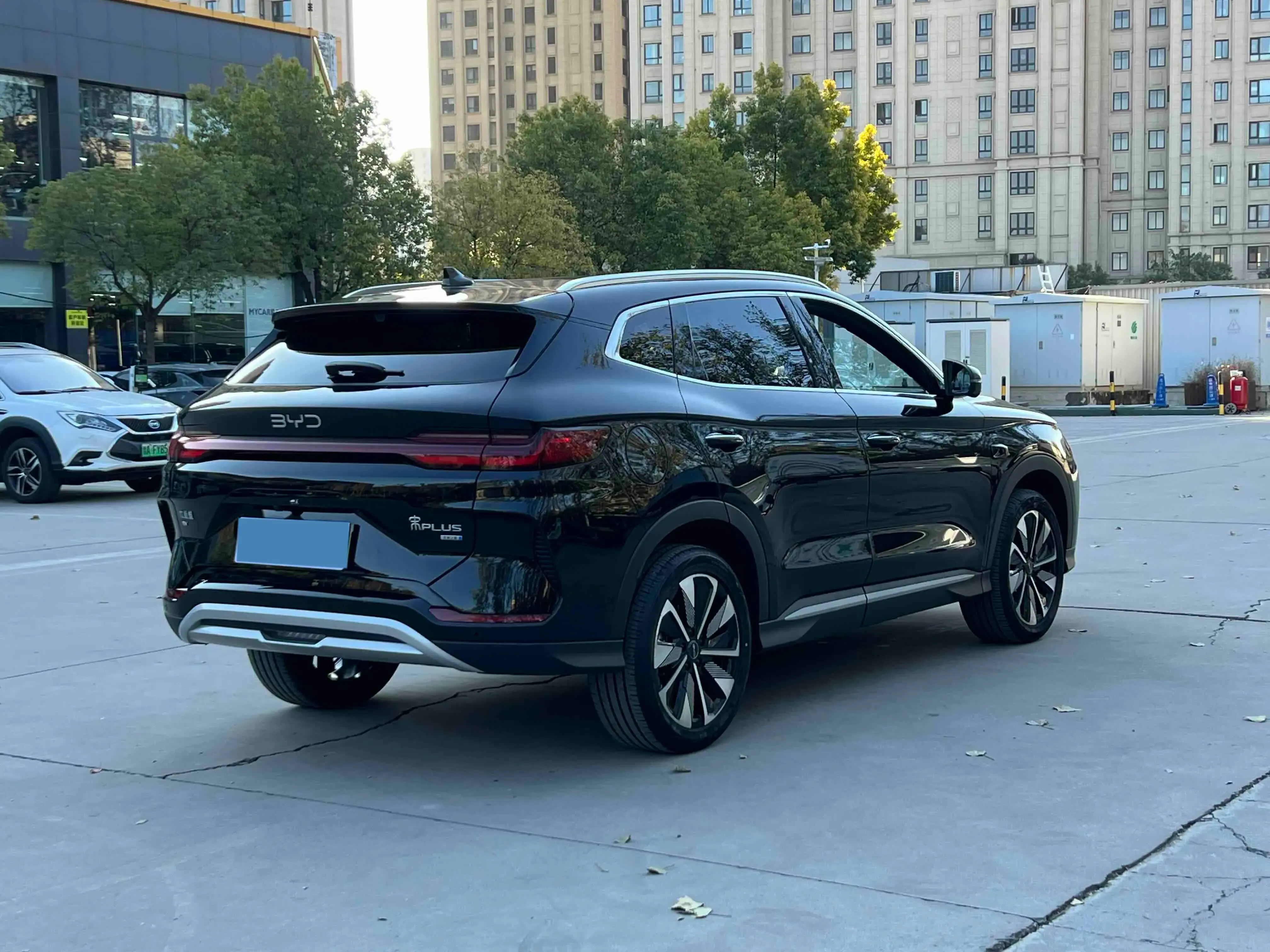 2025 BYD SONG thumbnail 2