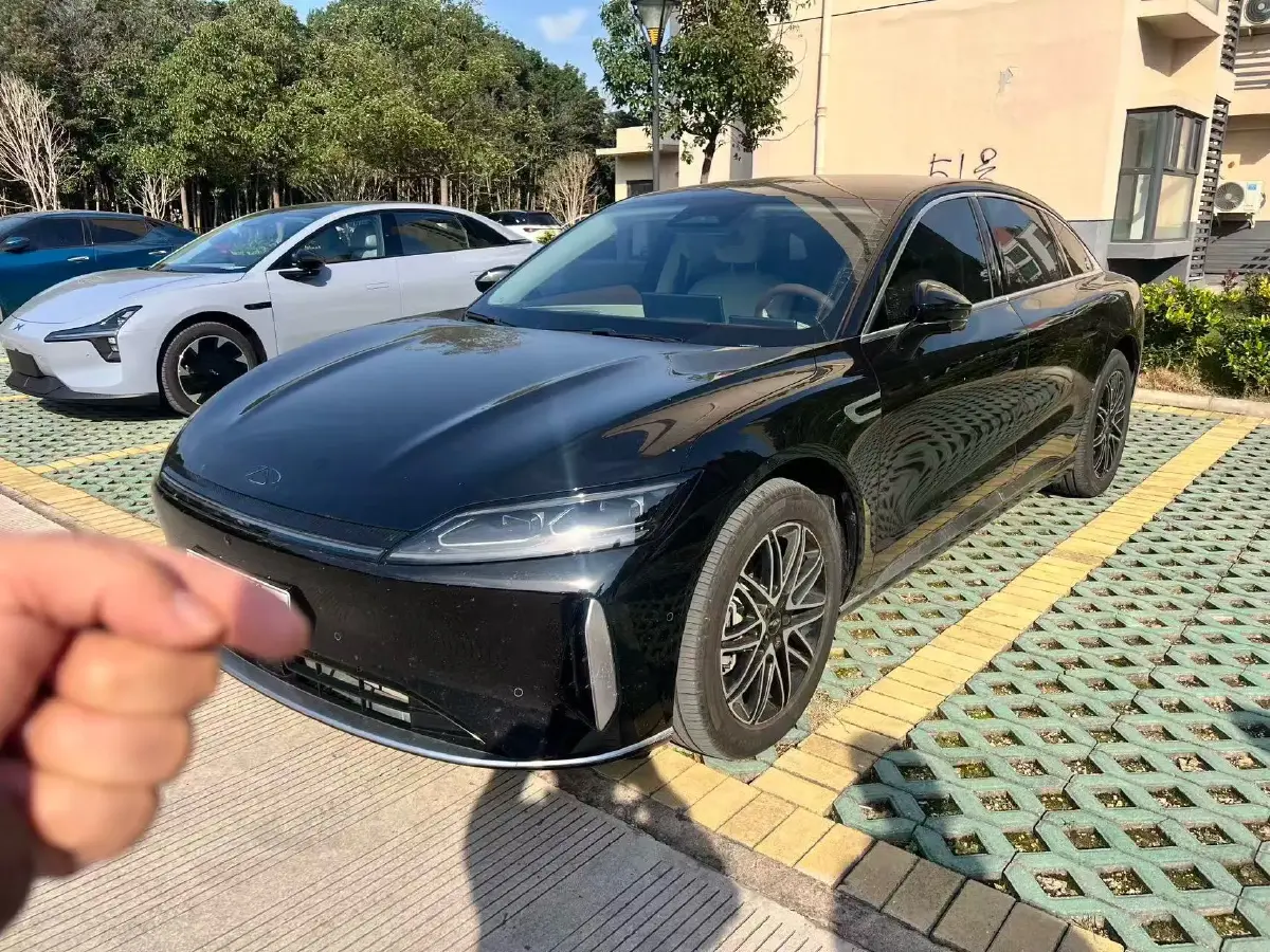 2025 Fulwin FulwinA9L 1.5T 156HP L4 1DHT PHEV