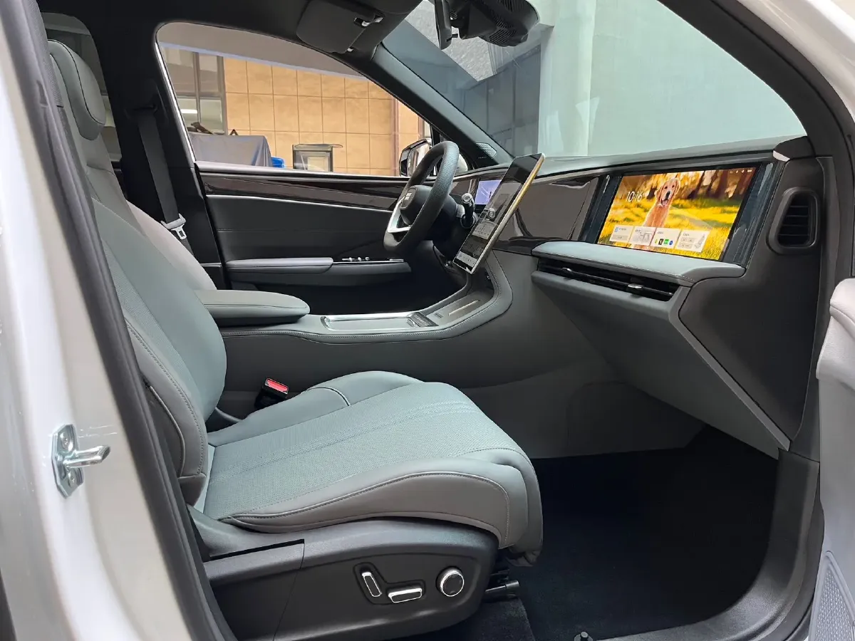 2025 Geely Galaxy Starship 7 1.5L 112HP L4 1DHT PHEV 19.09KWH,autocango,china used car exporter,china ev exporter,chinese used car exporter,chinese used ev exporter