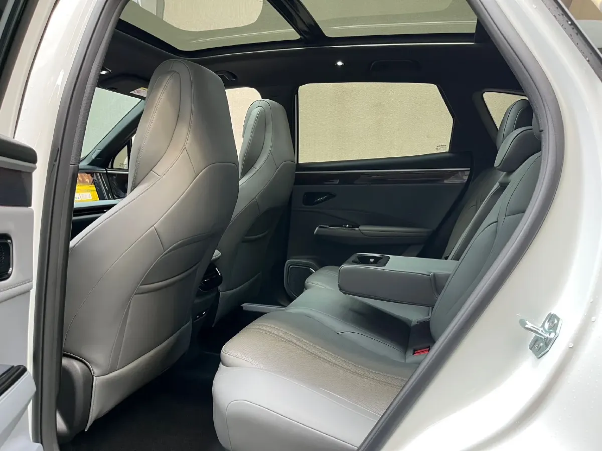 2025 Geely Galaxy Starship 7 1.5L 112HP L4 1DHT PHEV 19.09KWH,autocango,china used car exporter,china ev exporter,chinese used car exporter,chinese used ev exporter