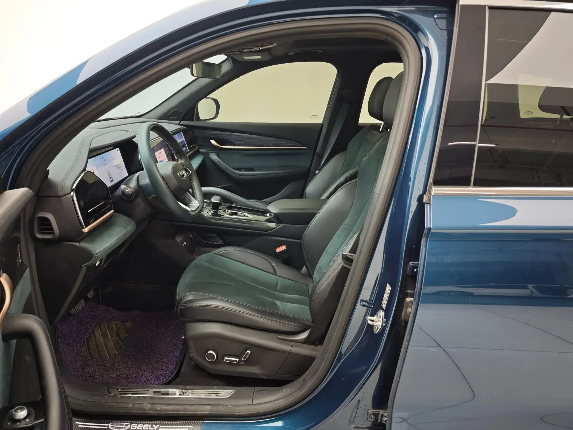 2021 GEELY MONJARO thumbnail 2