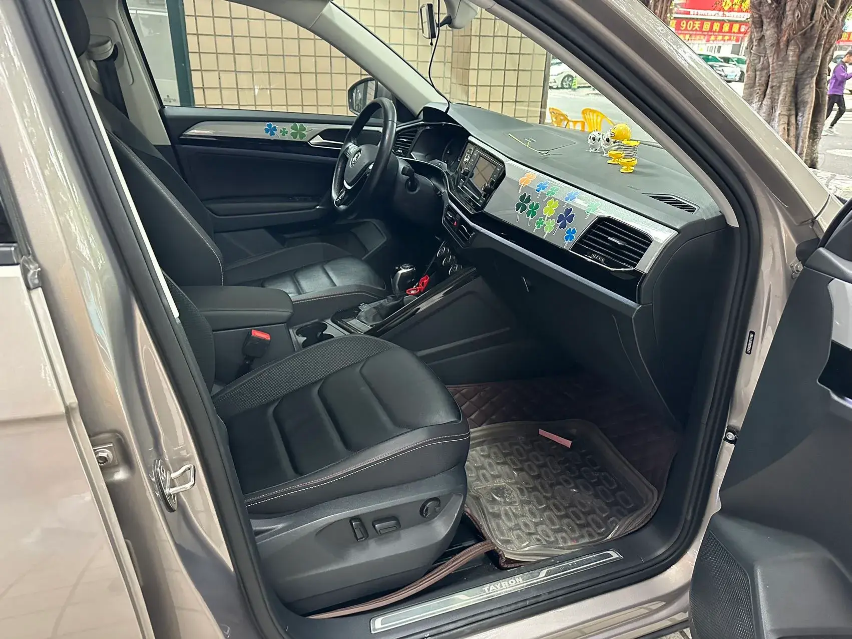 2019 VOLKSWAGEN TAYRON thumbnail 4