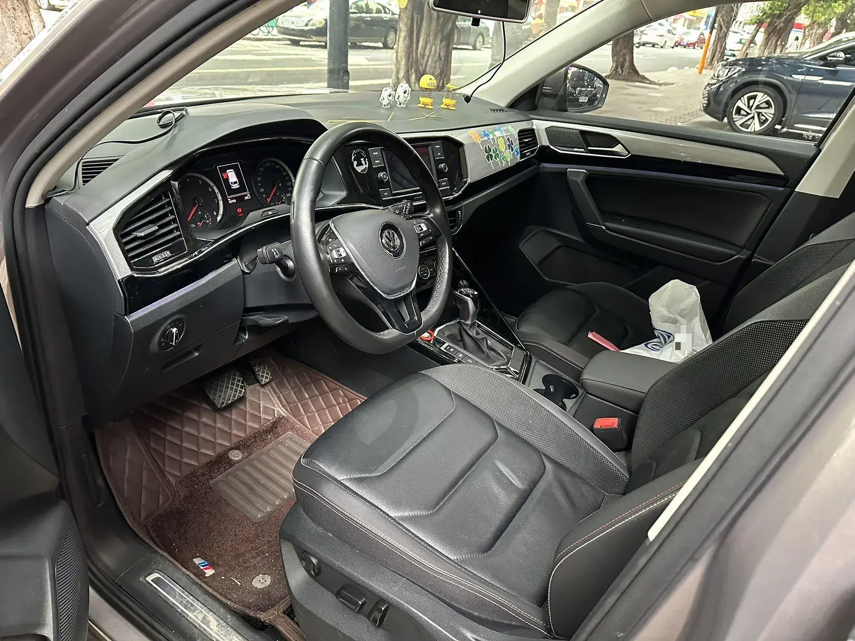 2019 VOLKSWAGEN TAYRON thumbnail 2