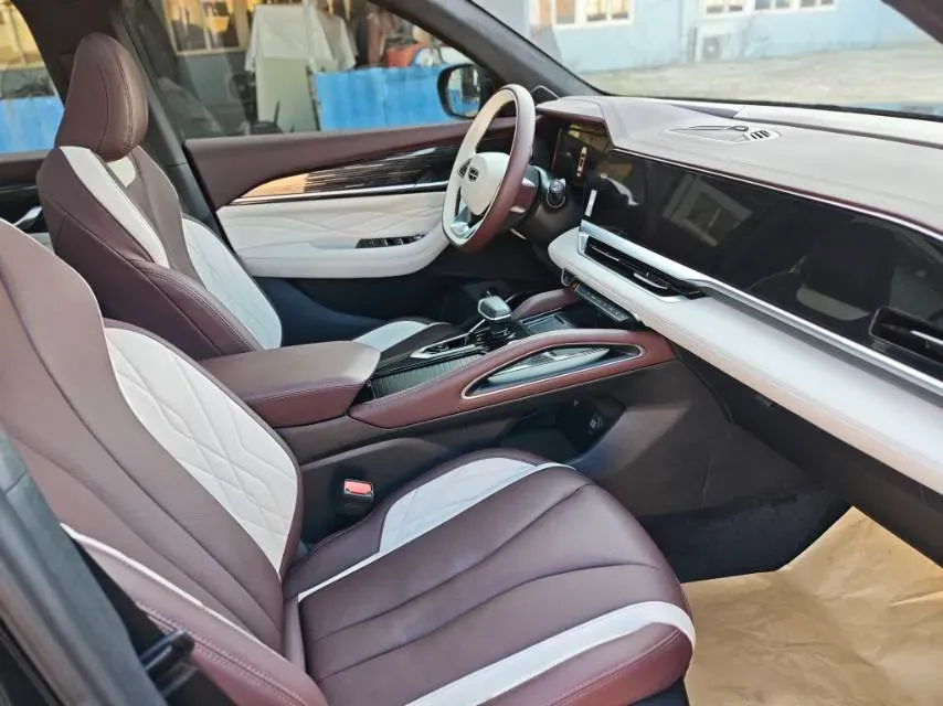 2021 Geely Monjaro 2.0T 218HP L4 7DCT,autocango,china used car exporter,china ev exporter,chinese used car exporter,chinese used ev exporter