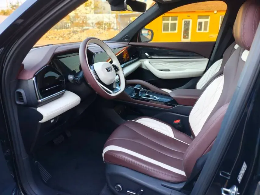 2021 Geely Monjaro 2.0T 218HP L4 7DCT,autocango,china used car exporter,china ev exporter,chinese used car exporter,chinese used ev exporter