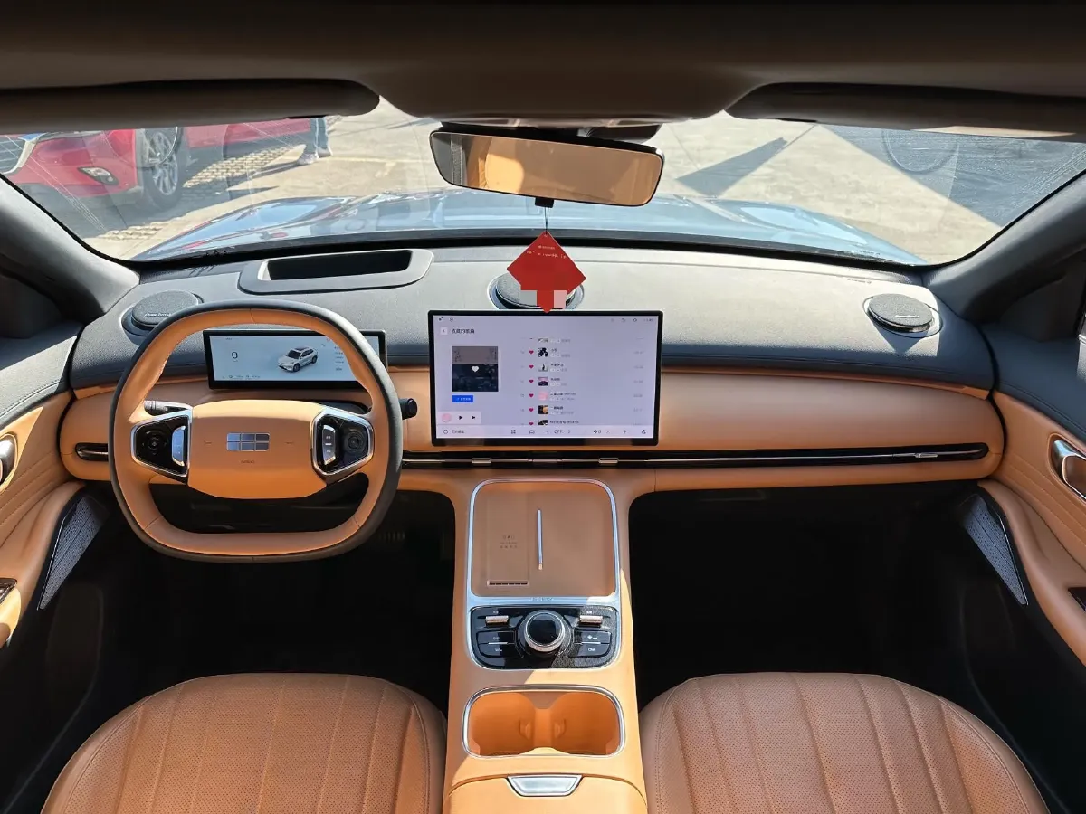 2025 Geely Galaxy Starship 7 1.5L 112HP L4 1DHT PHEV 19.09KWH,autocango,china used car exporter,china ev exporter,chinese used car exporter,chinese used ev exporter