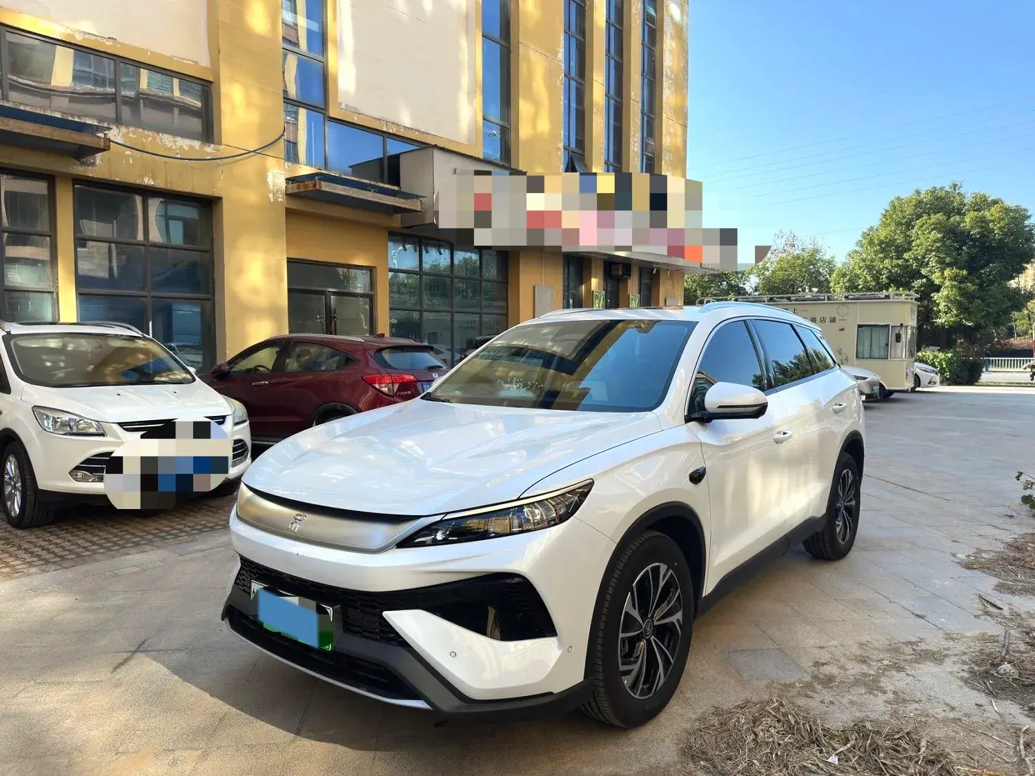 2025 BYD SONG view 1