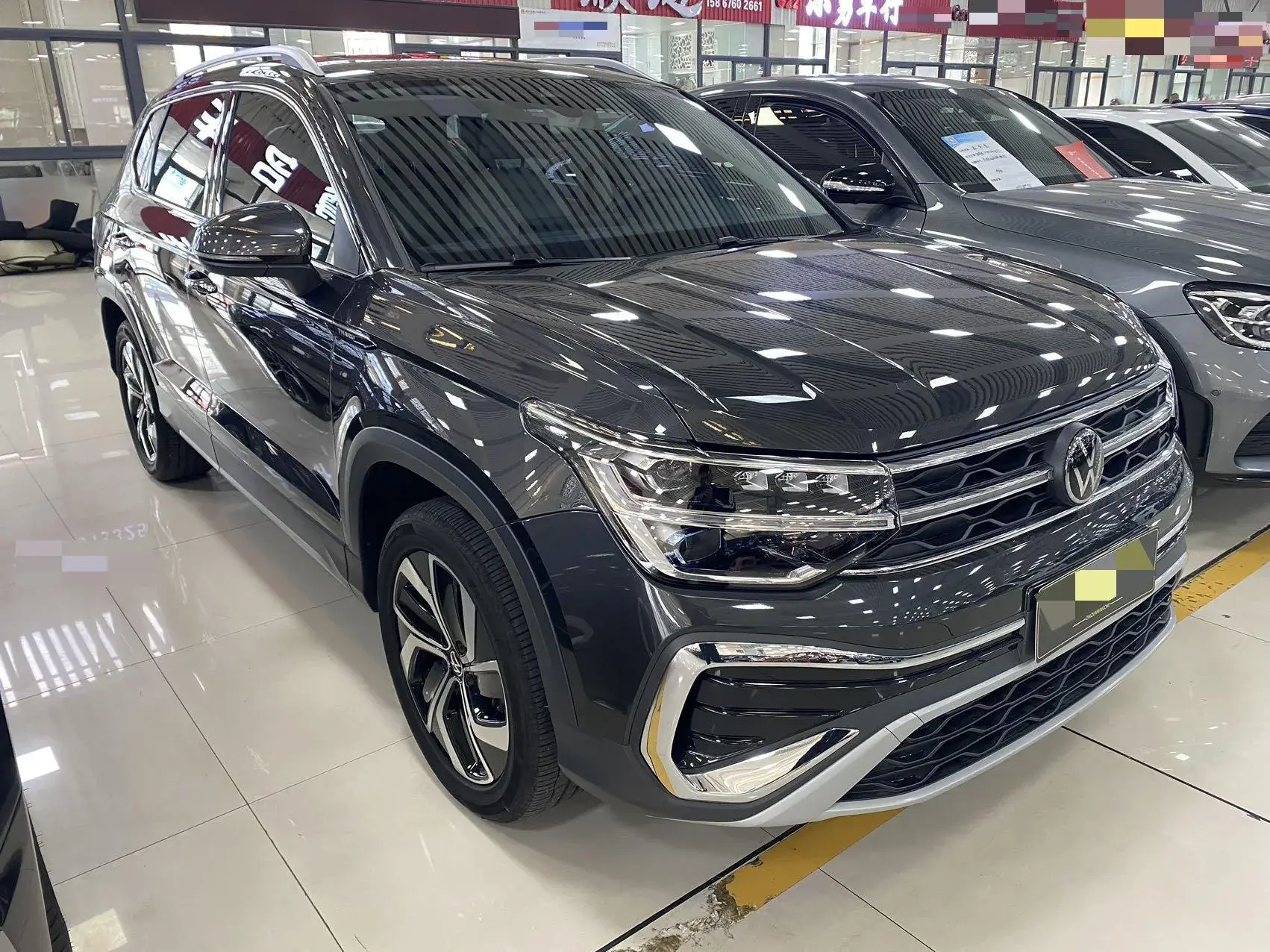 2024 VOLKSWAGEN THARU thumbnail 3