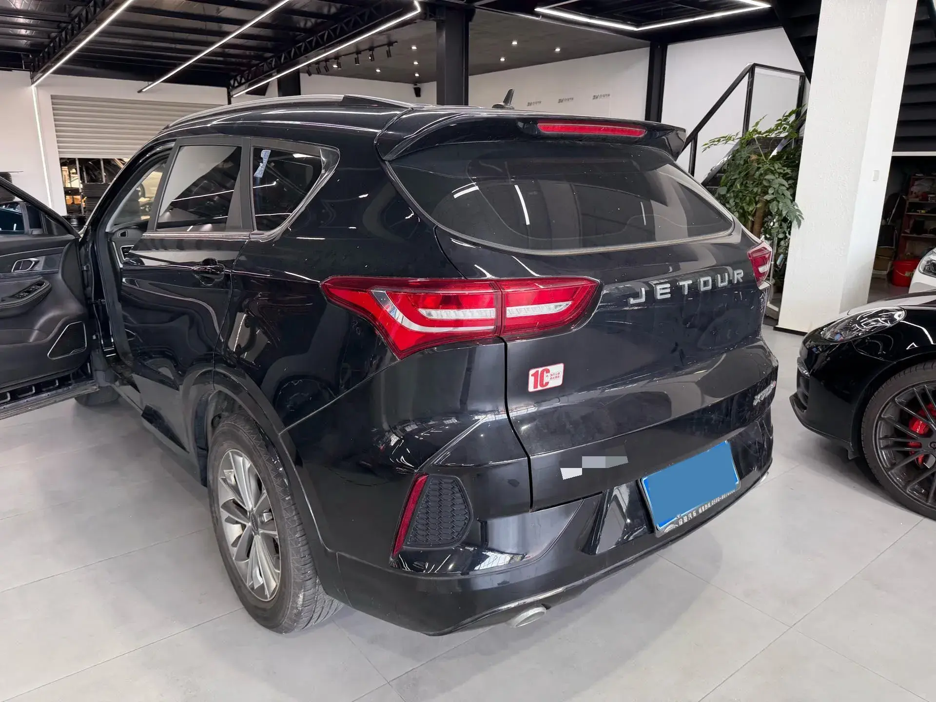 2020 JETOUR X70 thumbnail 2