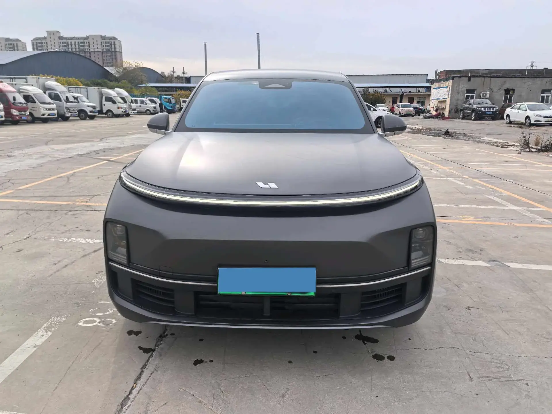 2023 LI L8 thumbnail 2