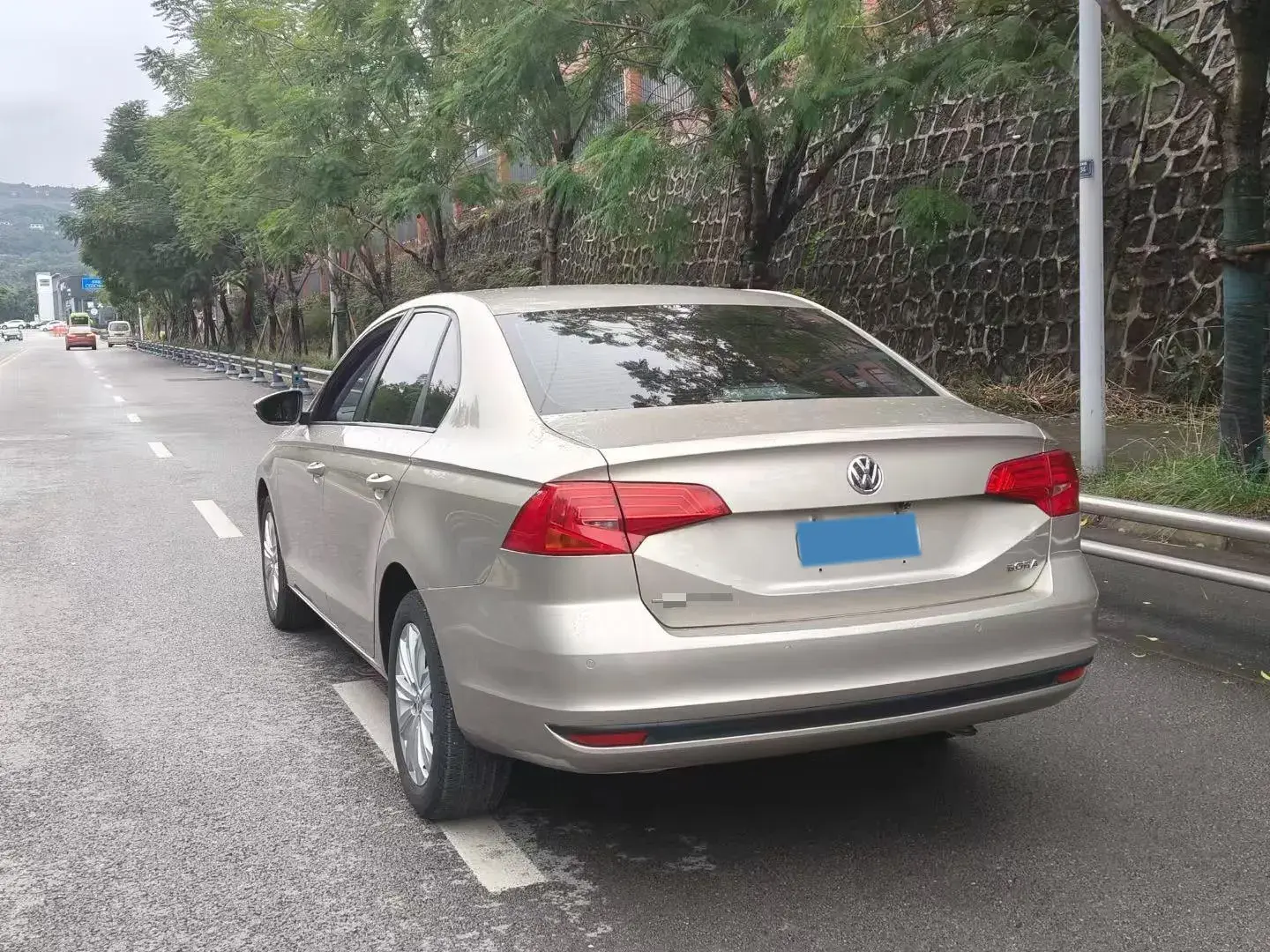 2019 VOLKSWAGEN BORA thumbnail 4