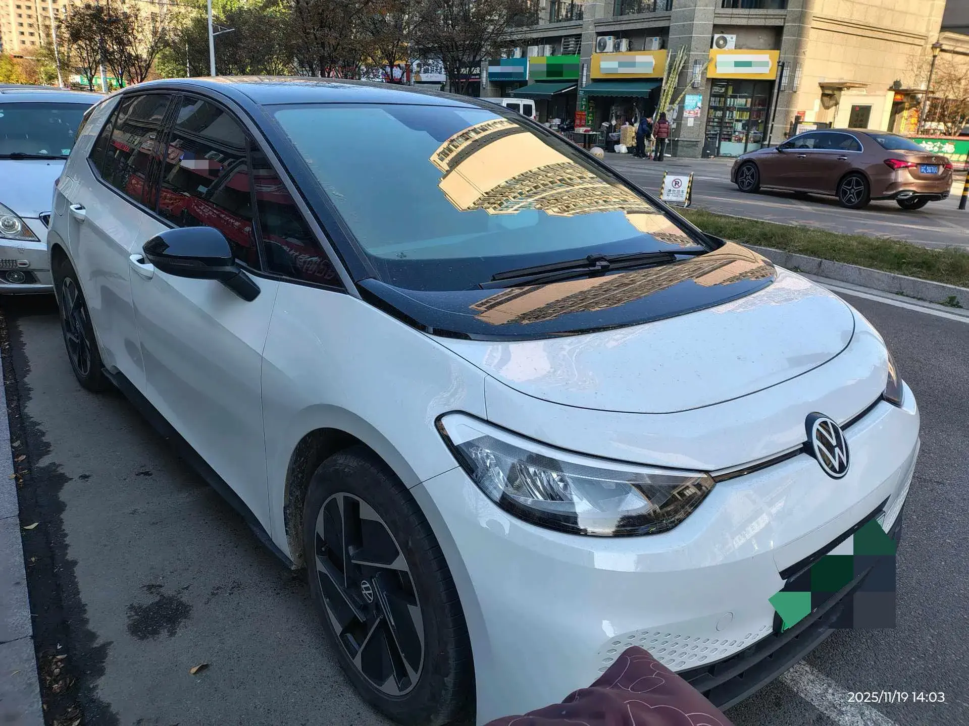 2025 VOLKSWAGEN ID.3 thumbnail 2