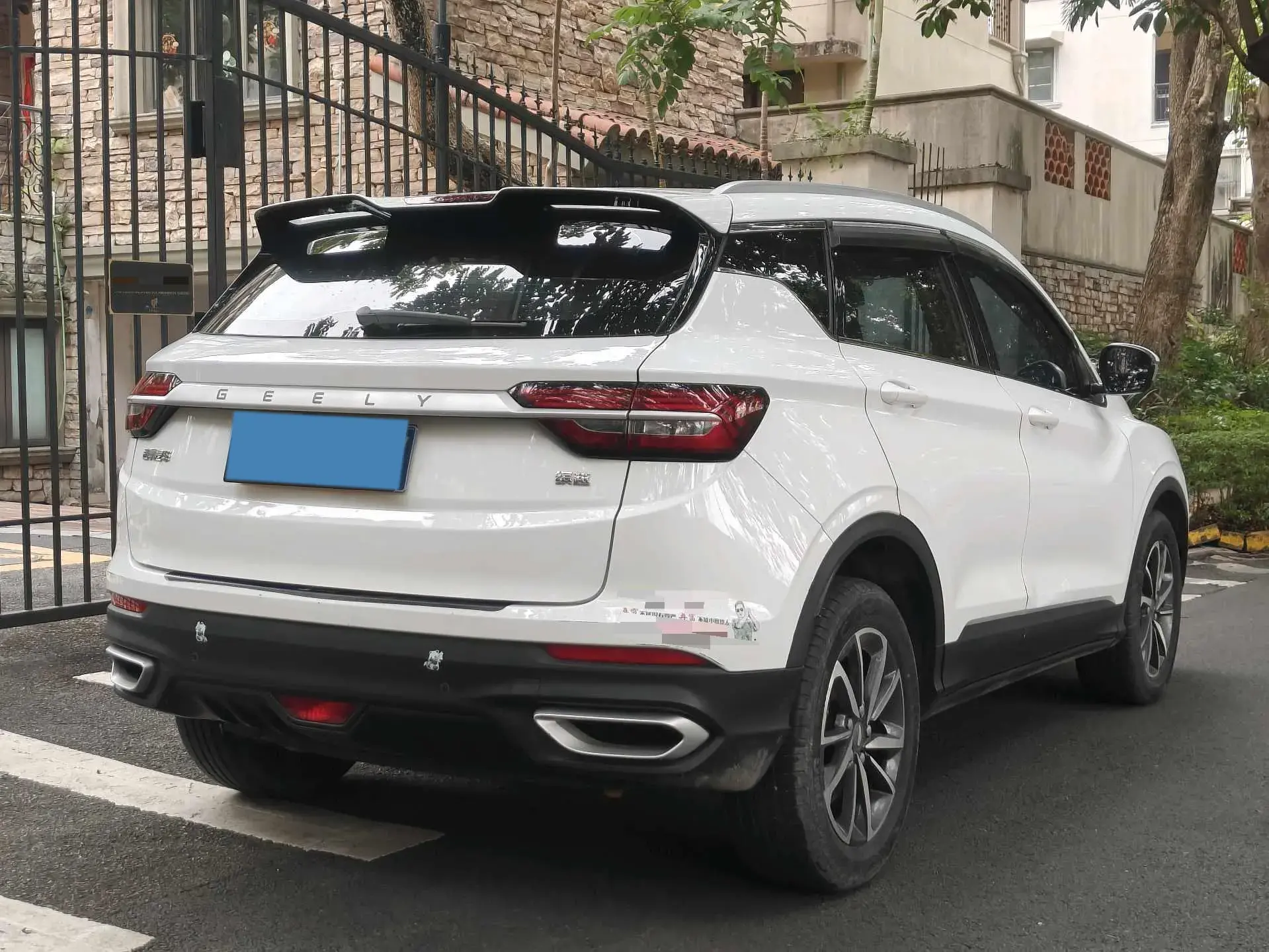 2020 GEELY COOLRAY thumbnail 4