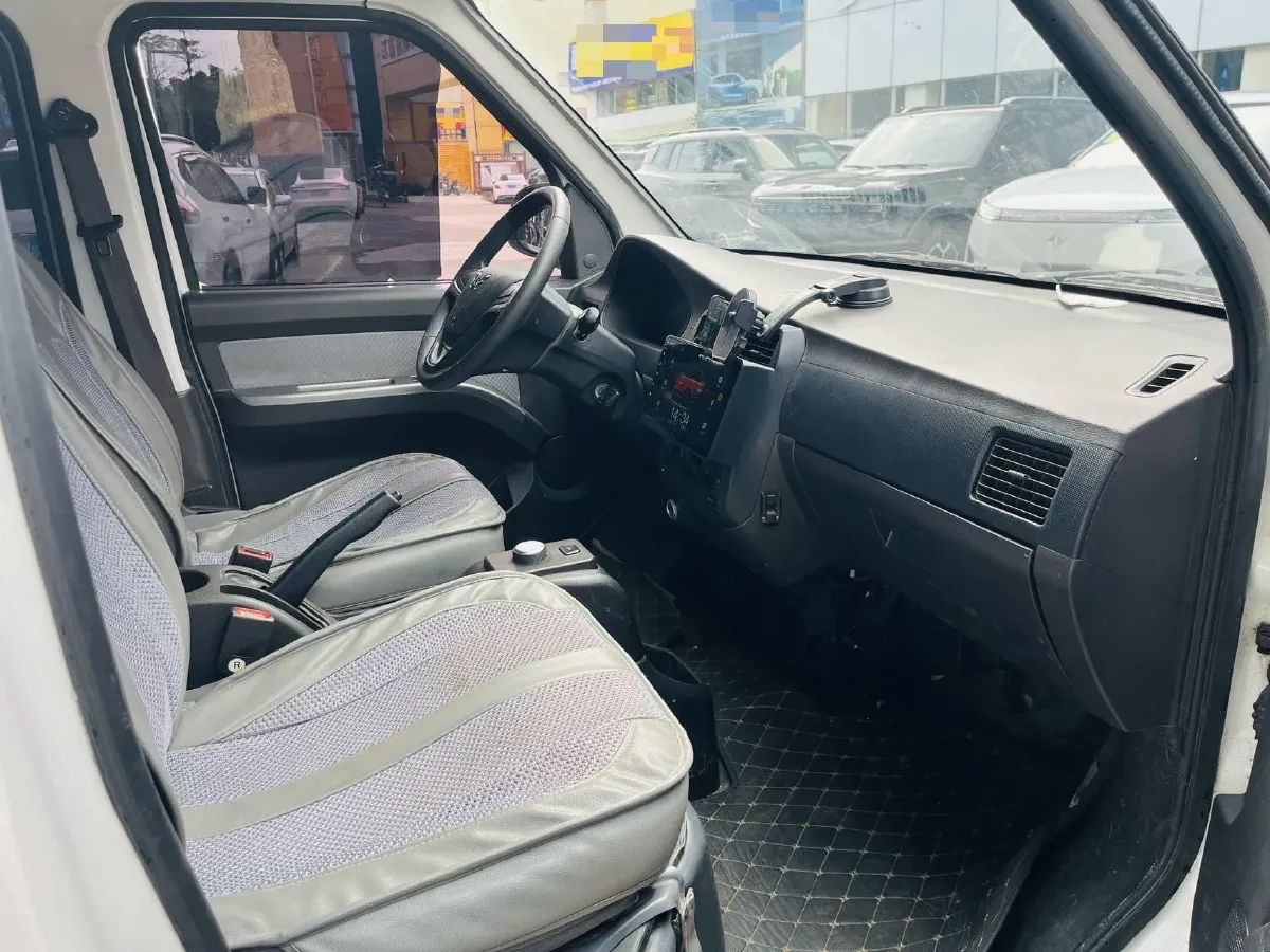 2020 WuLing RongGuang EV BEV 41.6KWH,autocango,china used car exporter,china ev exporter,chinese used car exporter,chinese used ev exporter