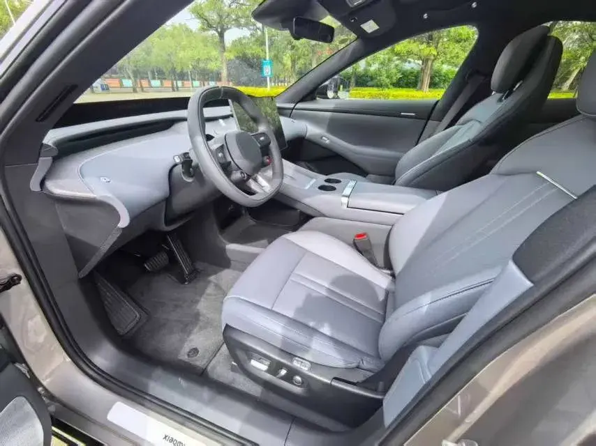 2025 MI YU7 thumbnail 4