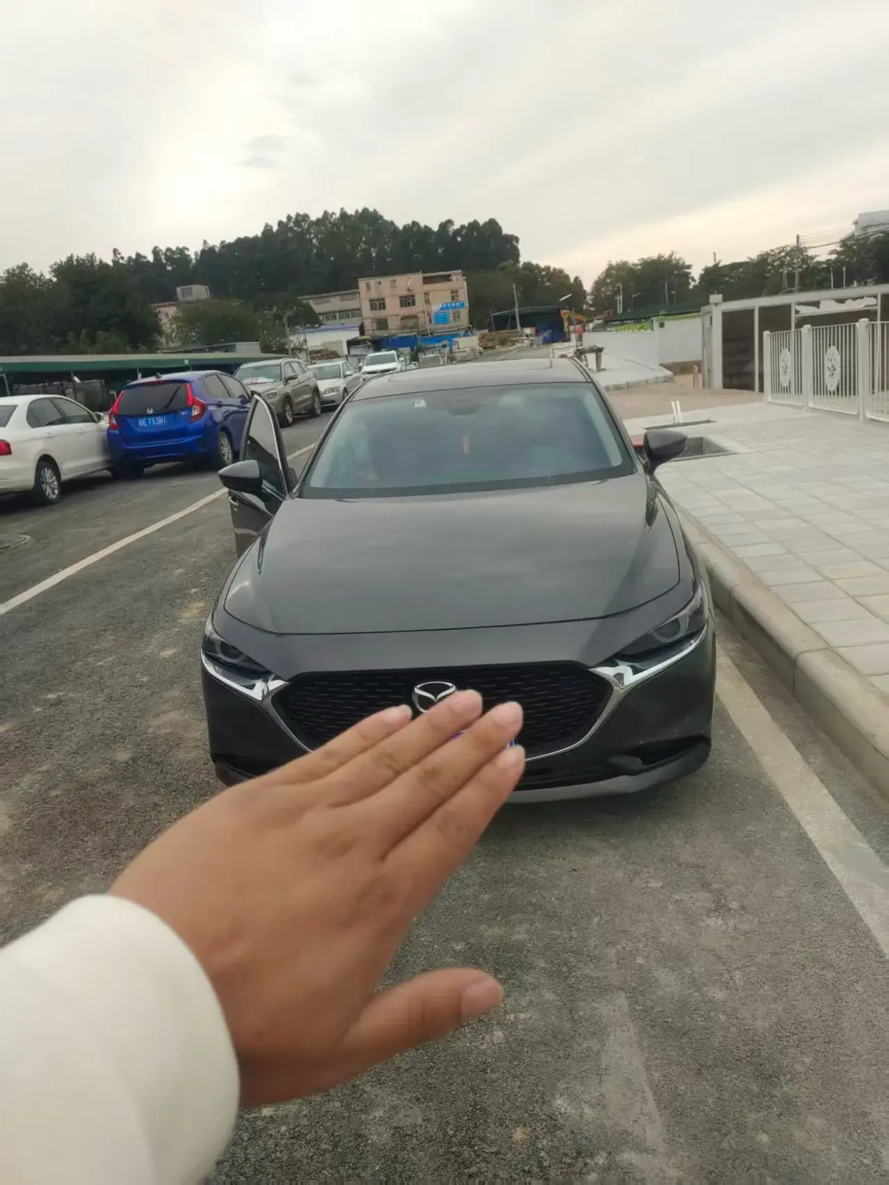 2021 MAZDA 3 thumbnail 2