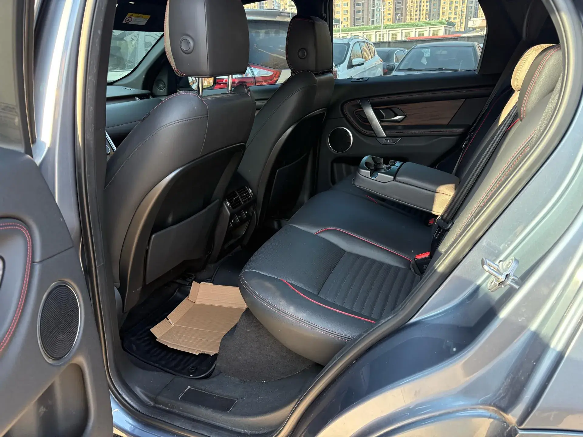 2020 LAND ROVER thumbnail 3