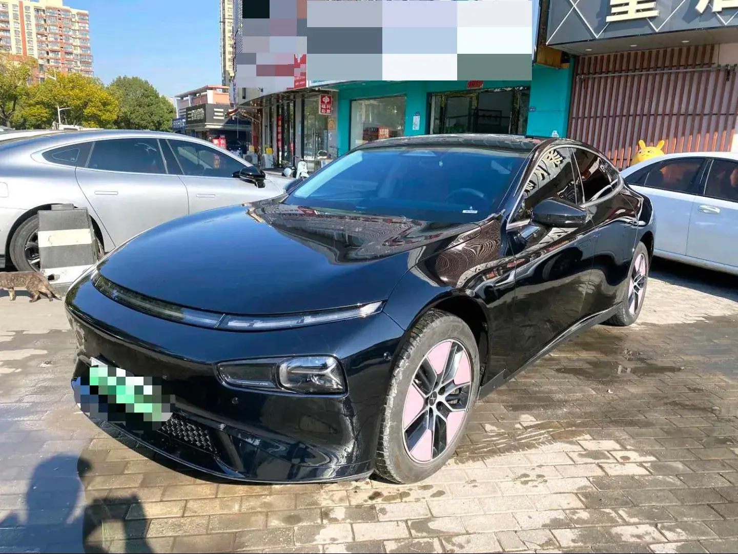 2023 XPENG P7 view 1