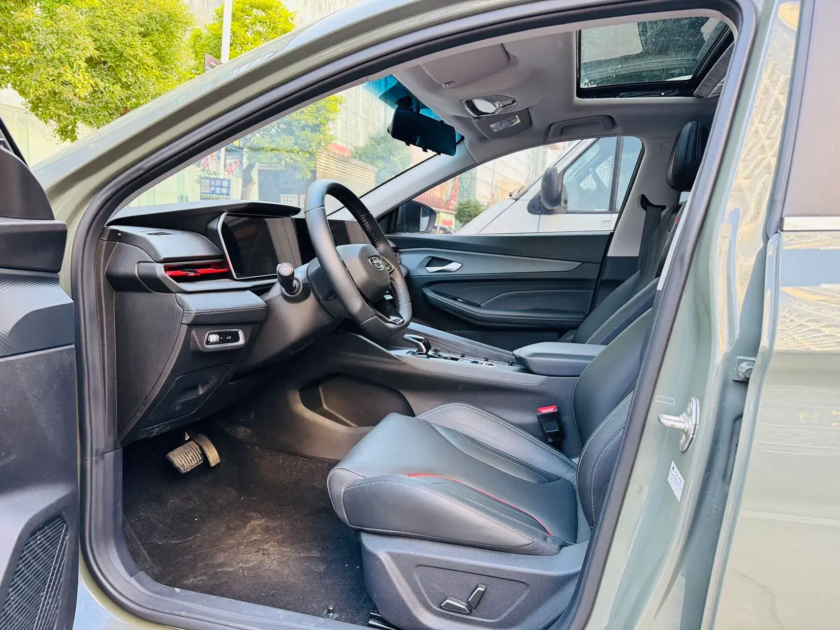 2022 GEELY BINRAY thumbnail 3