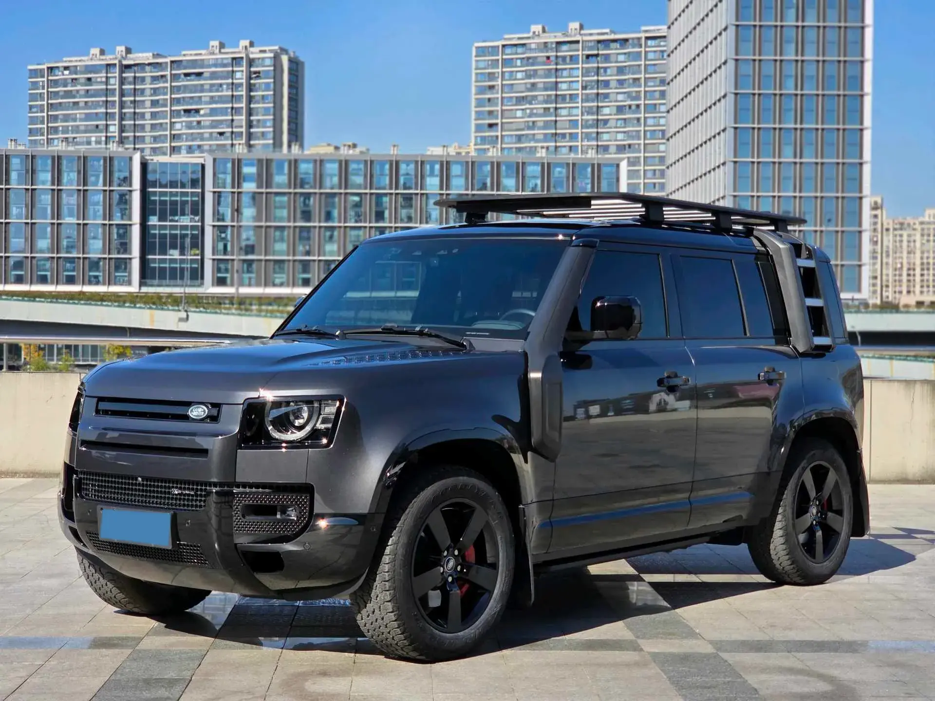 2022 LAND ROVER view 1