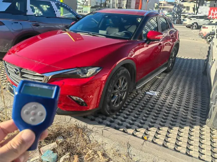 2018 MAZDA CX-4 view 1