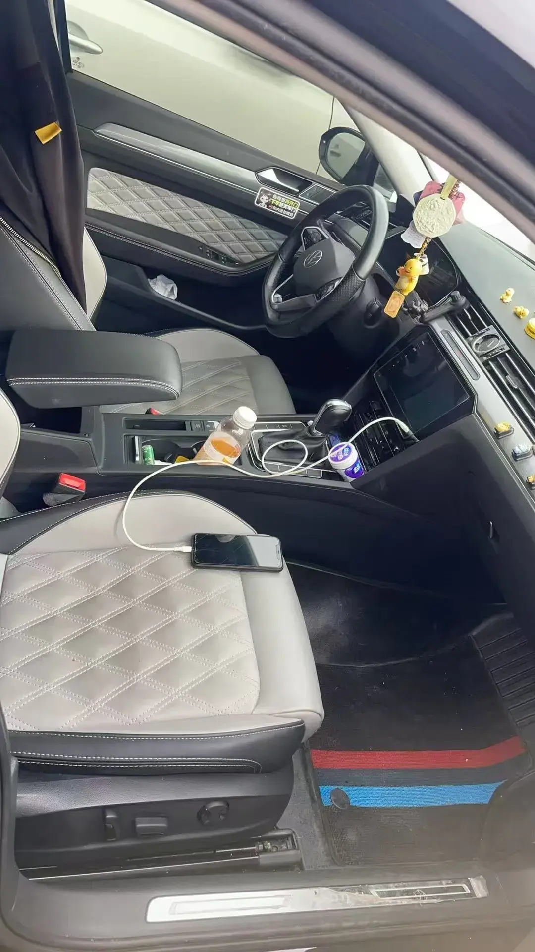 2023 VOLKSWAGEN MAGOTAN thumbnail 2