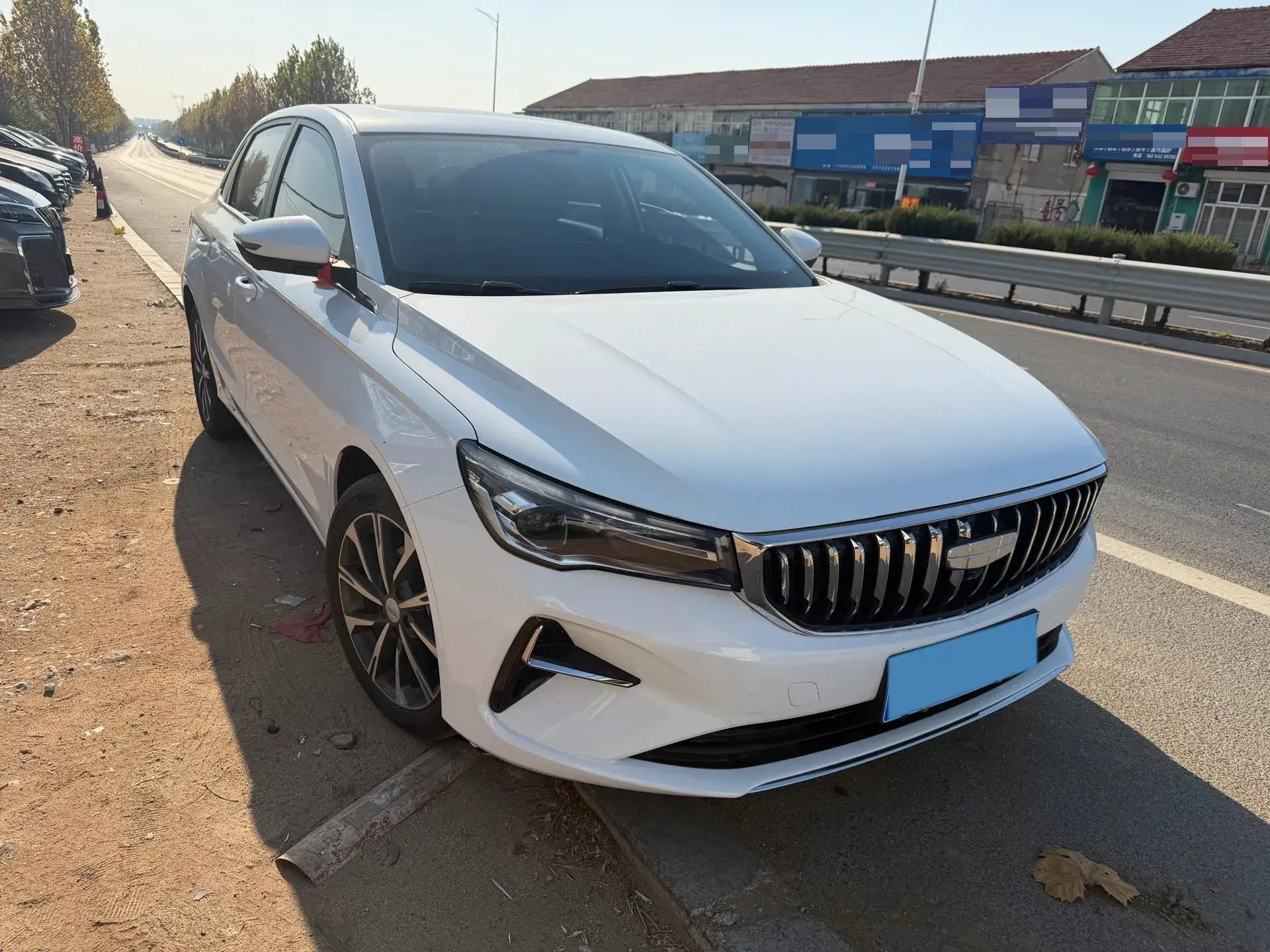 2023 GEELY EMGRAND thumbnail 3