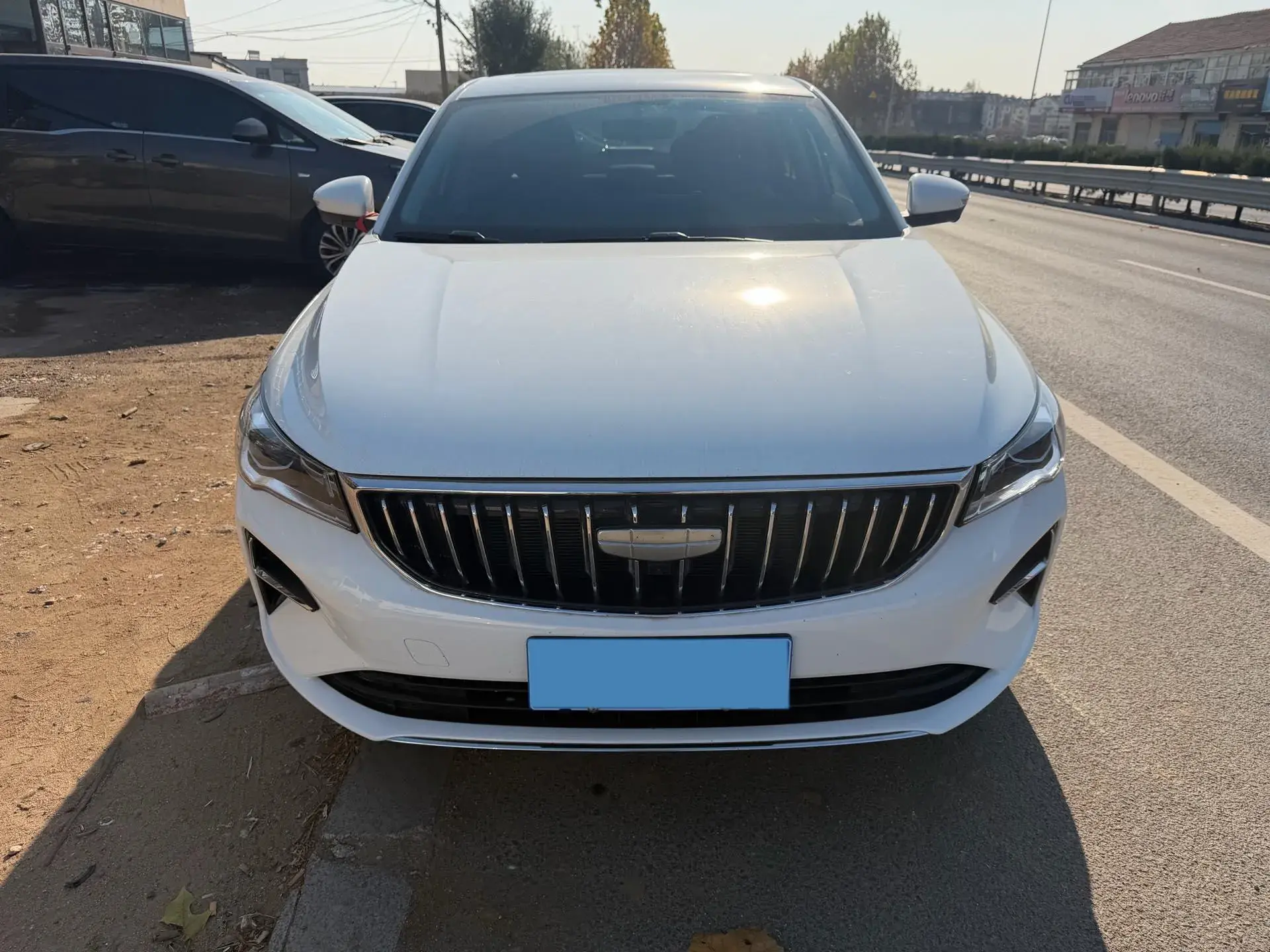 2023 GEELY EMGRAND thumbnail 2