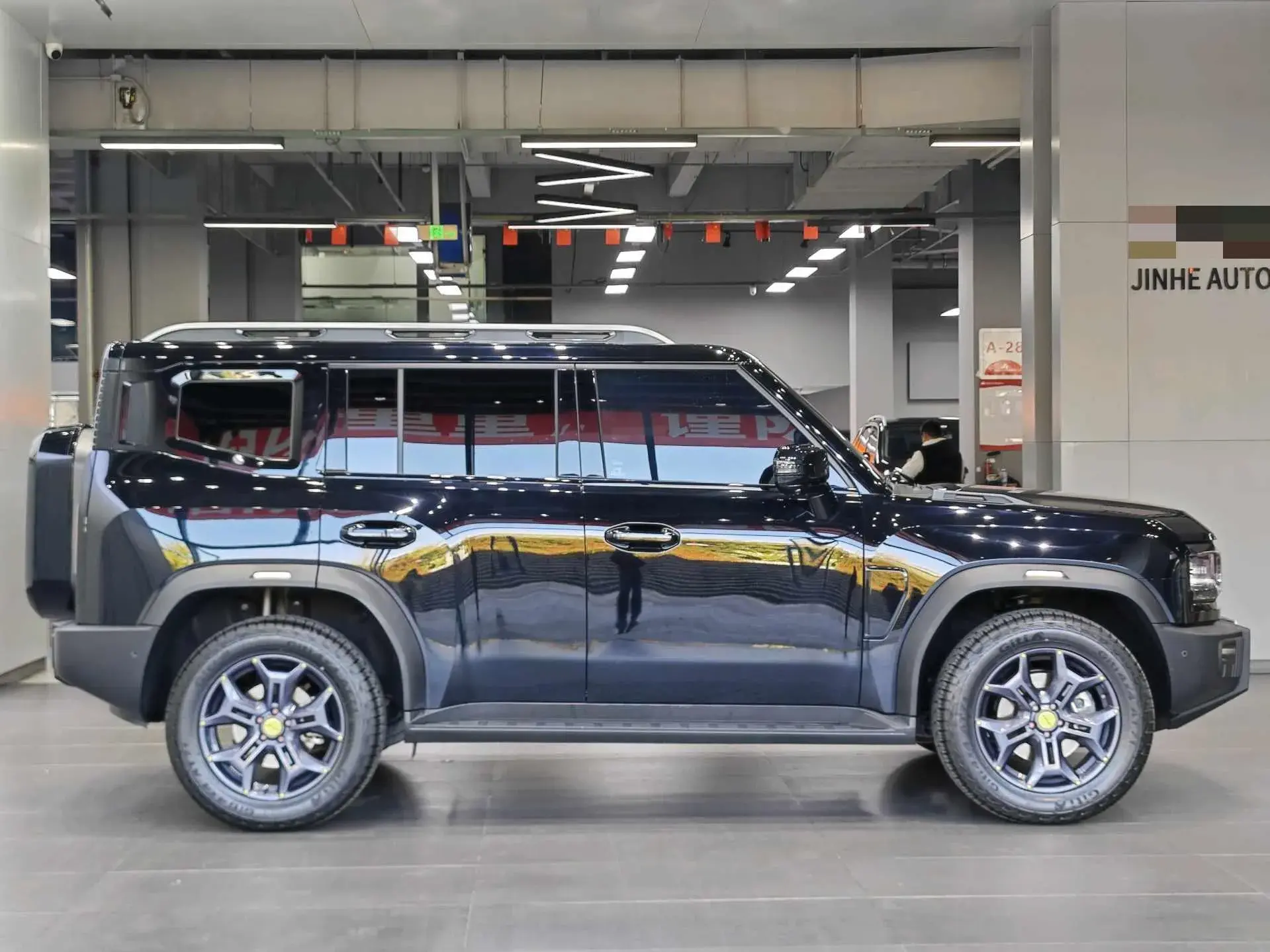 2025 JETOUR TRAVELLER thumbnail 4