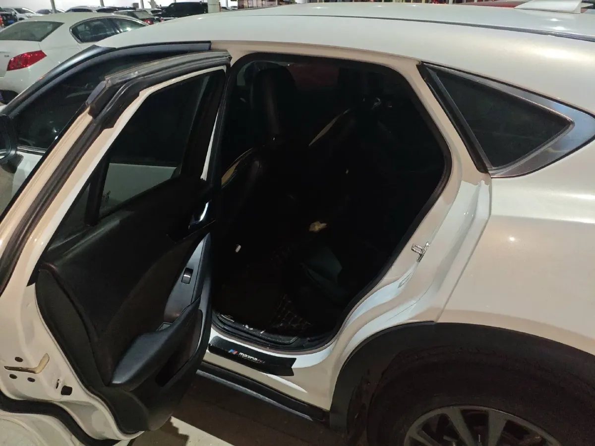 2020 Mazda CX-4 2.0L 158HP L4 6AT,autocango,china used car exporter,china ev exporter,chinese used car exporter,chinese used ev exporter