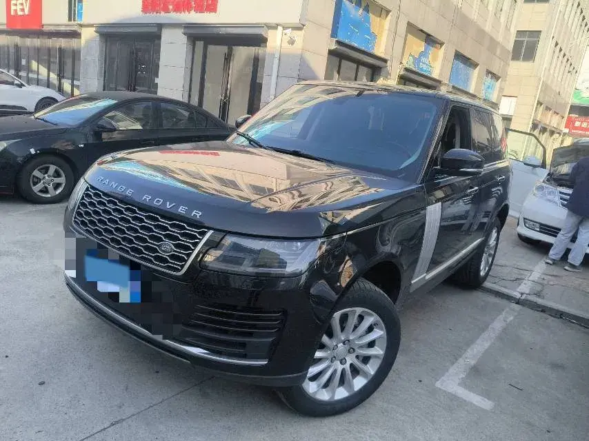 2019 LAND ROVER view 1