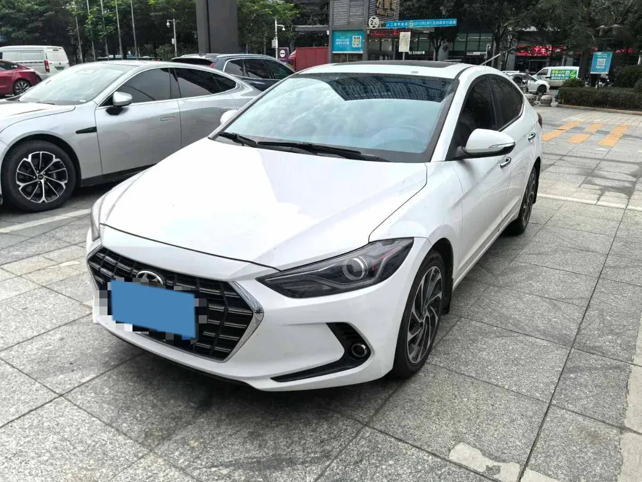 2019 HYUNDAI ELANTRA view 1