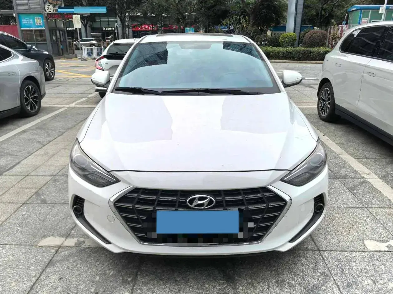 2019 HYUNDAI ELANTRA thumbnail 2
