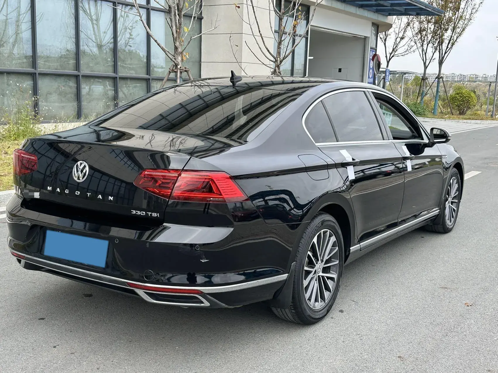 2020 VOLKSWAGEN MAGOTAN thumbnail 2