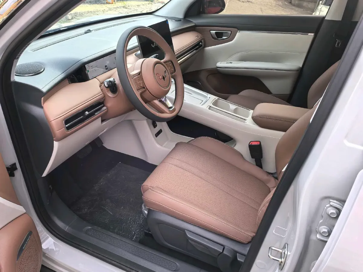 2025 WuLing BinGuo S BEV,autocango,china used car exporter,china ev exporter,chinese used car exporter,chinese used ev exporter