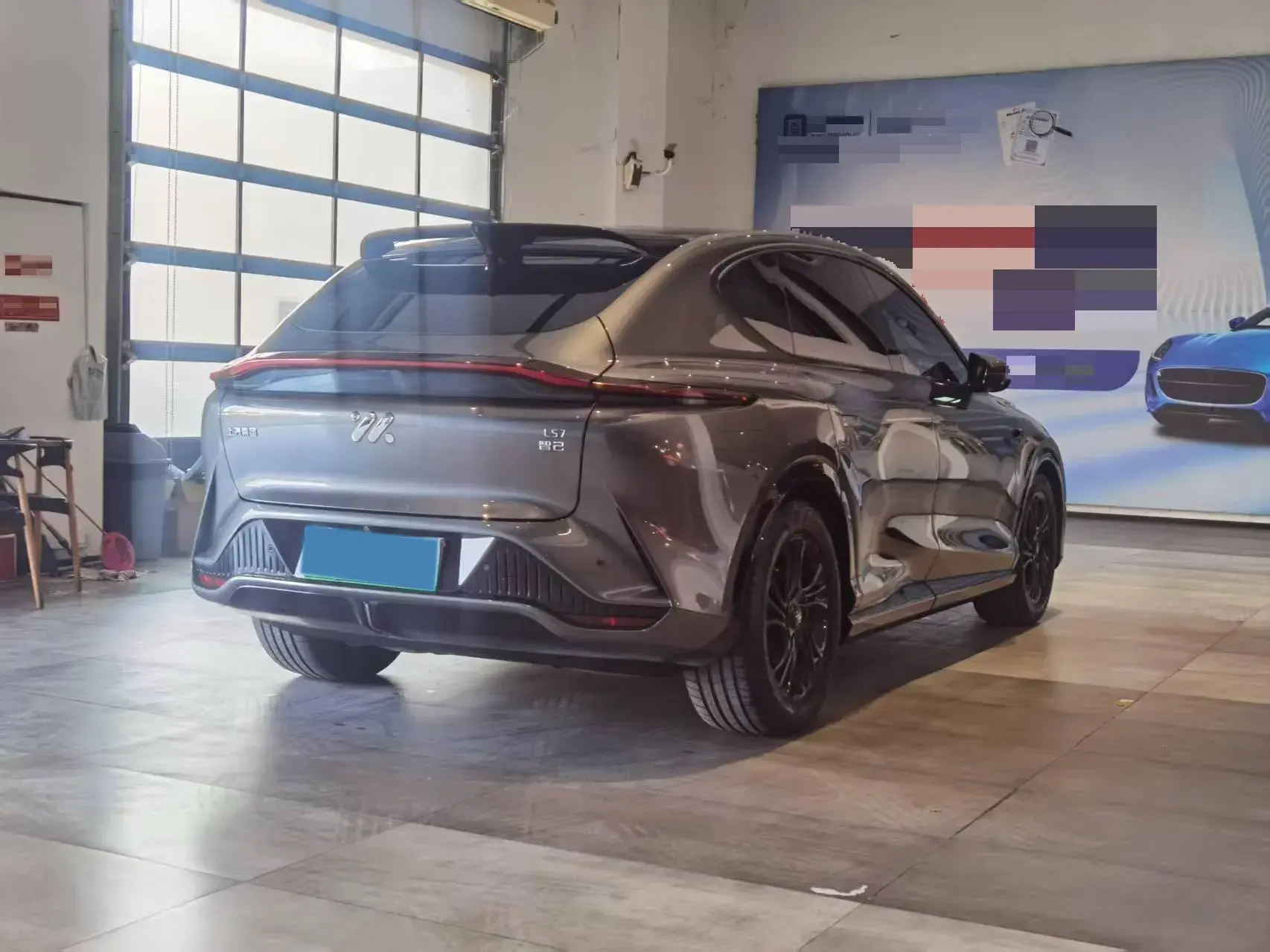 2023 IM LS7 thumbnail 4