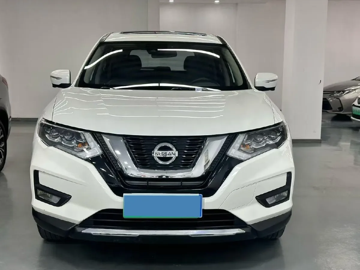 2019 Nissan X-Trail 2.0L 154HP L4 CVT,autocango,china used car exporter,china ev exporter,chinese used car exporter,chinese used ev exporter