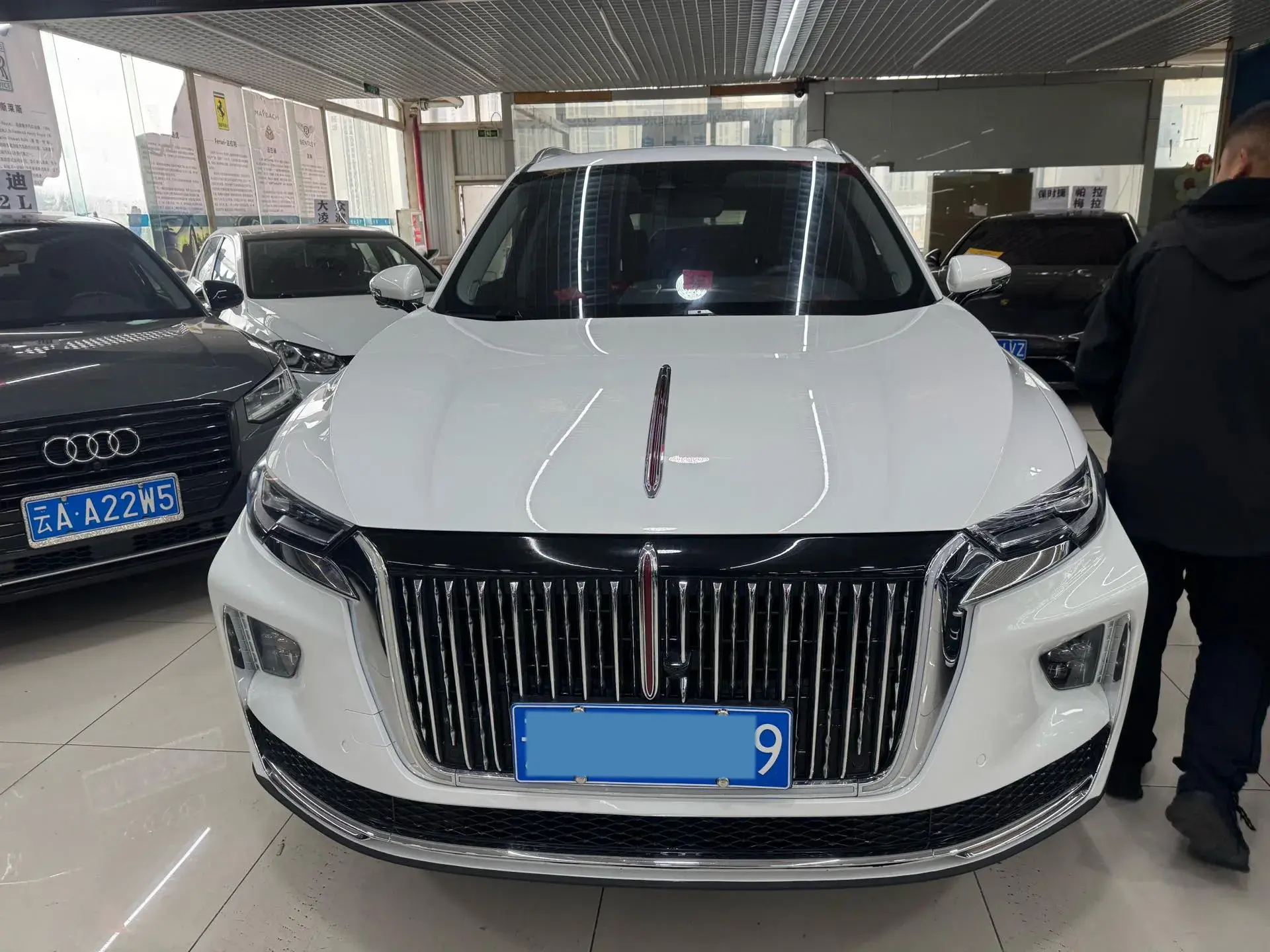 2022 HONGQI HS5 thumbnail 3