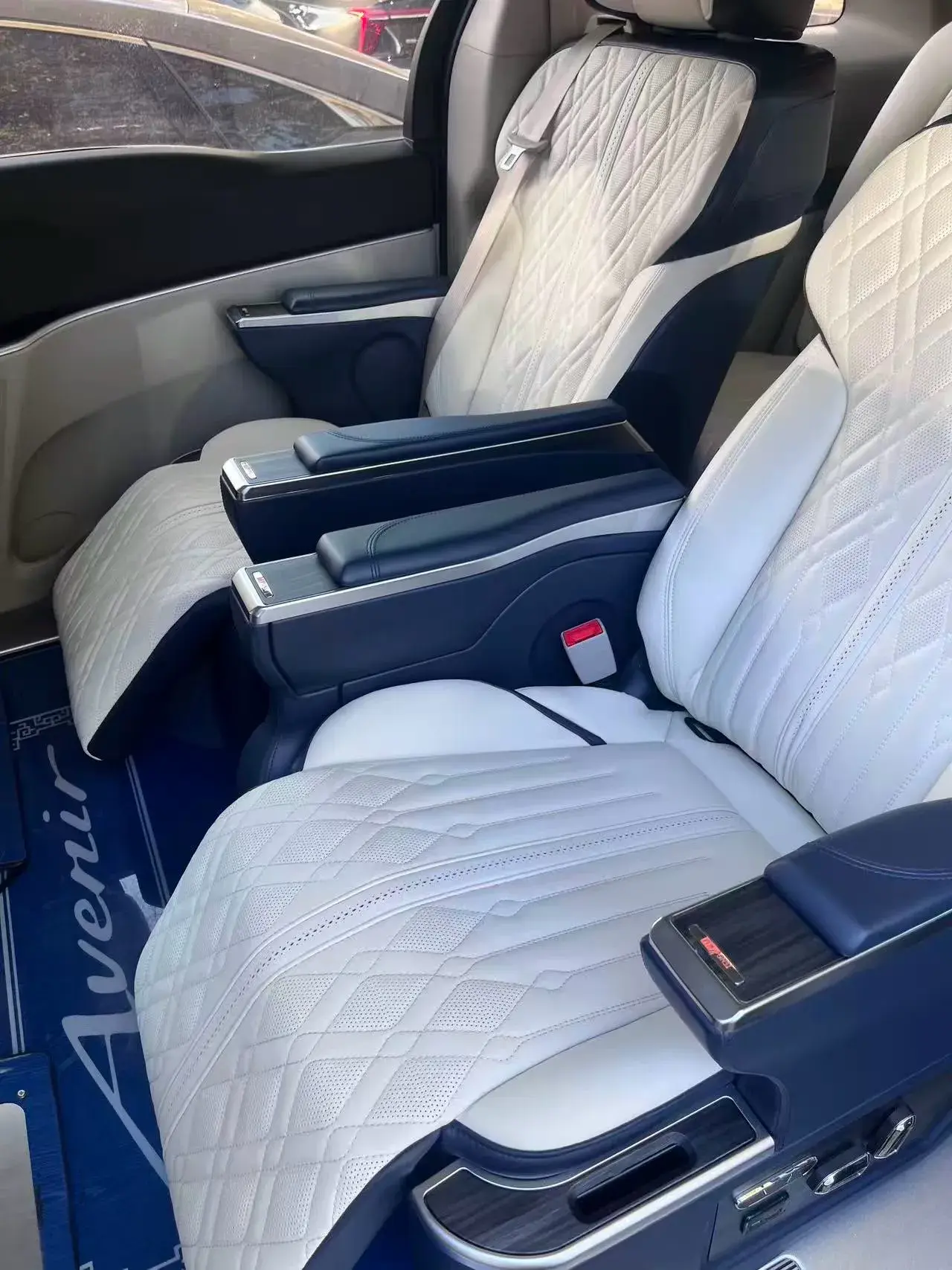 2023 BUICK GL8 thumbnail 4