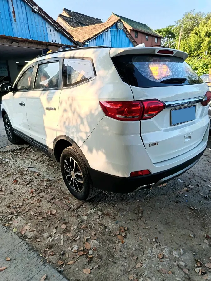 2016 LiFan MaiWei 1.5L 109HP L4 5MT,autocango,china used car exporter,china ev exporter,chinese used car exporter,chinese used ev exporter