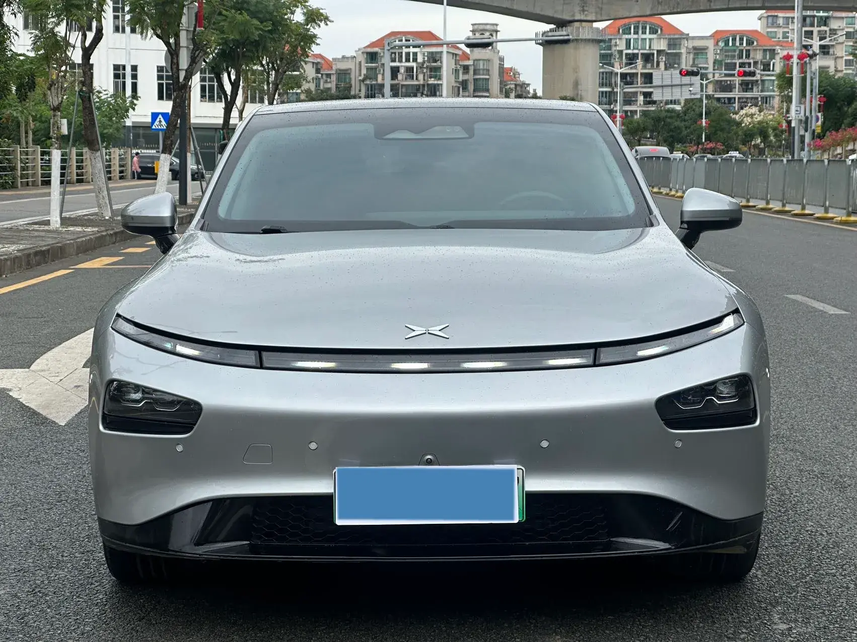 2020 XPENG P7 thumbnail 2